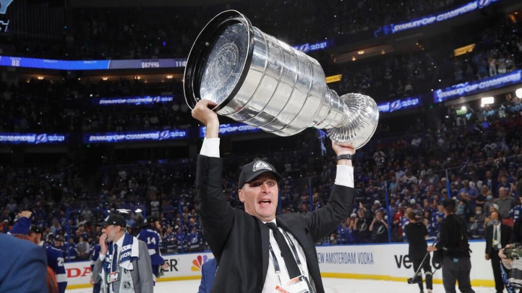 Islanders Set to Appoint Mathieu Darche as General Manager Following Two Championship Wins