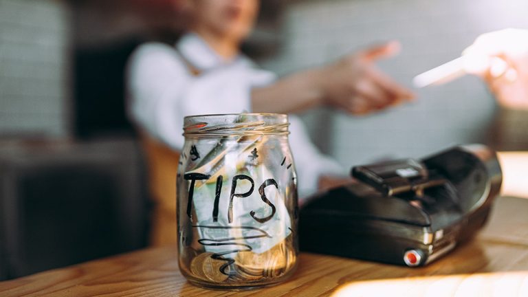 Senate Approves Tax Deduction Bill for Tips Up to $25,000