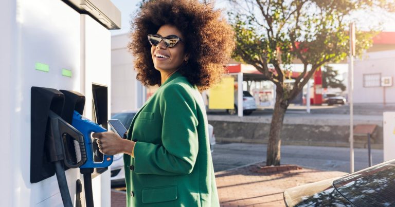 Memorial Day Weekend Gas Prices Poised to Reach Lowest Level Since 2021