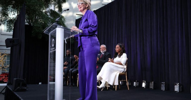 Trump Dismisses Director of National Portrait Gallery