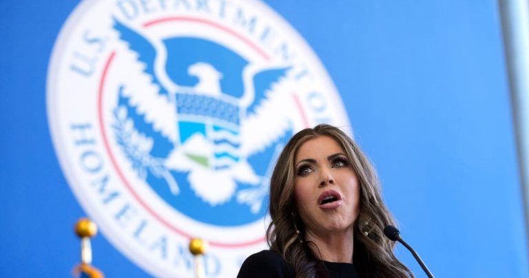 Supreme Court Asked to Decide Fate of Venezuelans' Temporary Protected Status Amid Trump Administration Push