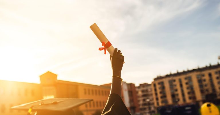 Increase in Unemployment Among Recent College Graduates, Research Indicates