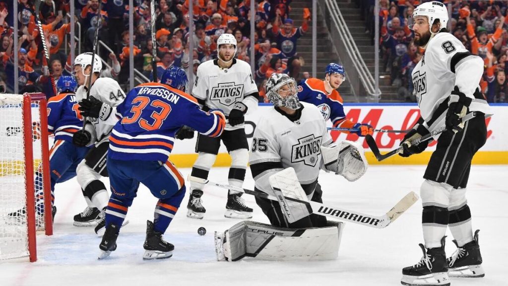 Kings Face Challenges After Fourth Straight First-Round Playoff Loss to Oilers