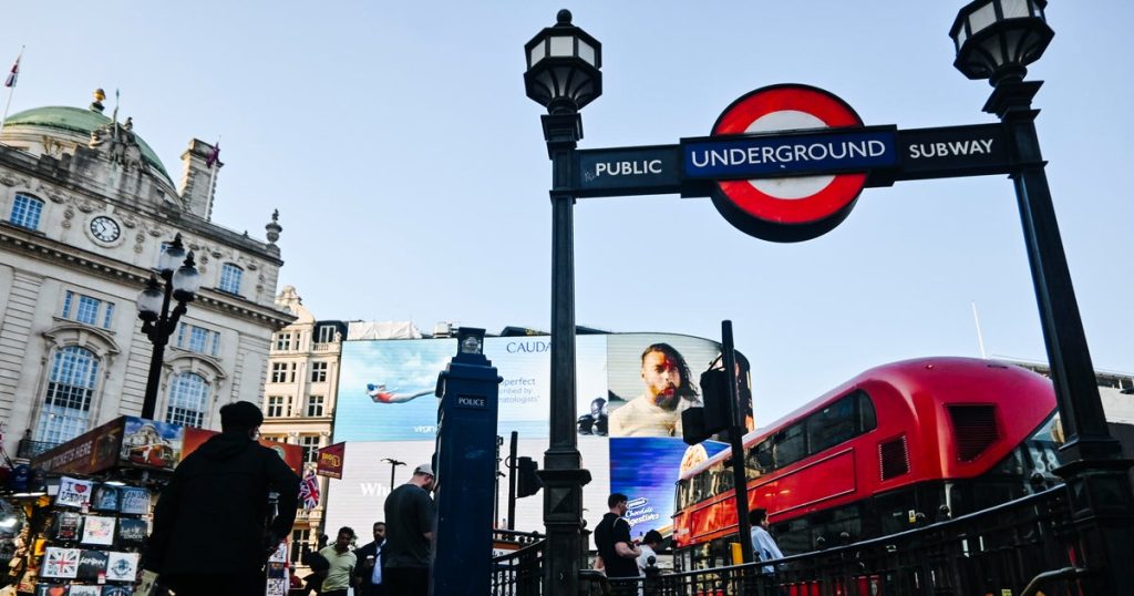 Power Outage Disrupts London Underground Subway Network