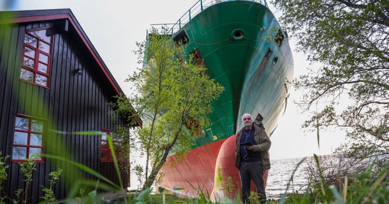 440-Foot Ship Nearly Collides with Norway Cabin While Owner and Helmsman Sleep
