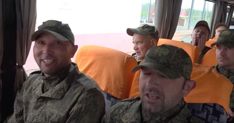 Russia-Ukraine Exchange 1,000 Prisoners Amid Renewed Drone and Missile Assaults