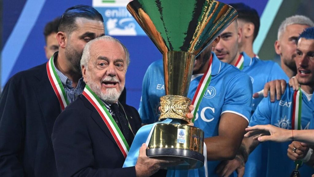 Conte's Future at Napoli Uncertain After One Season, De Laurentiis Comments