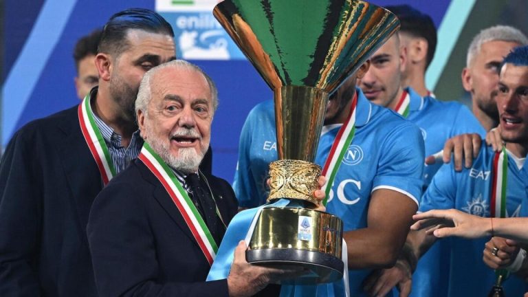 Conte's Future at Napoli Uncertain After One Season, De Laurentiis Comments