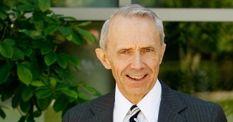 Retired Supreme Court Justice David Souter Passes Away at 85