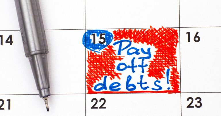Experts Share Strategies to Eliminate $30,000 Debt in One Year