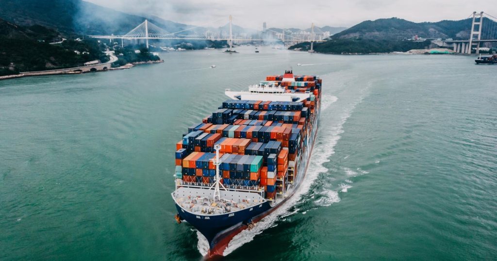 U.S. Retailers Cancel Orders, Leading to Sharp Decline in Chinese Exports