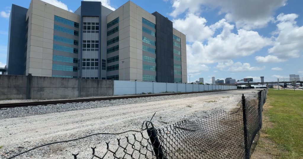 New Orleans Jail Escapees’ Associates Arrested for Assisting in Escape
