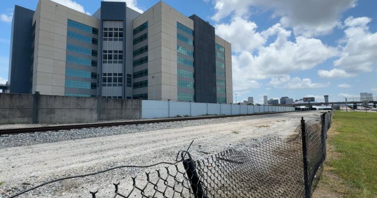 New Orleans Jail Escapees’ Associates Arrested for Assisting in Escape