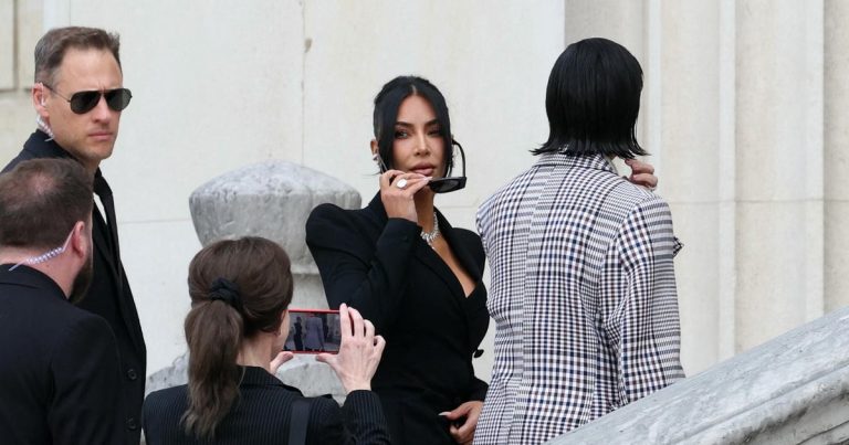 Kim Kardashian to Testify in 2016 Paris Armed Robbery Trial
