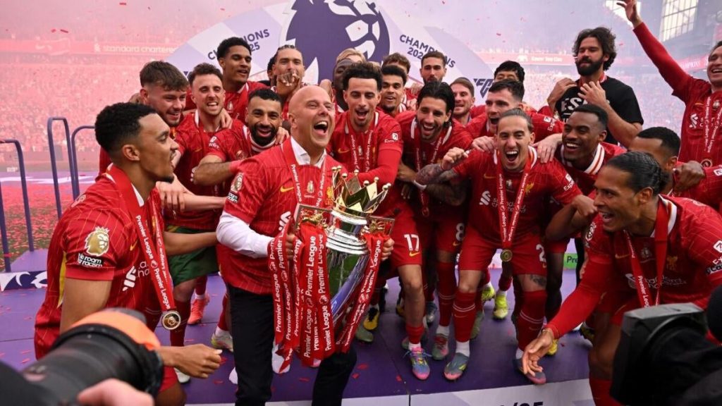 Premier League Team Grades: Liverpool and Newcastle Shine, Manchester United Struggles