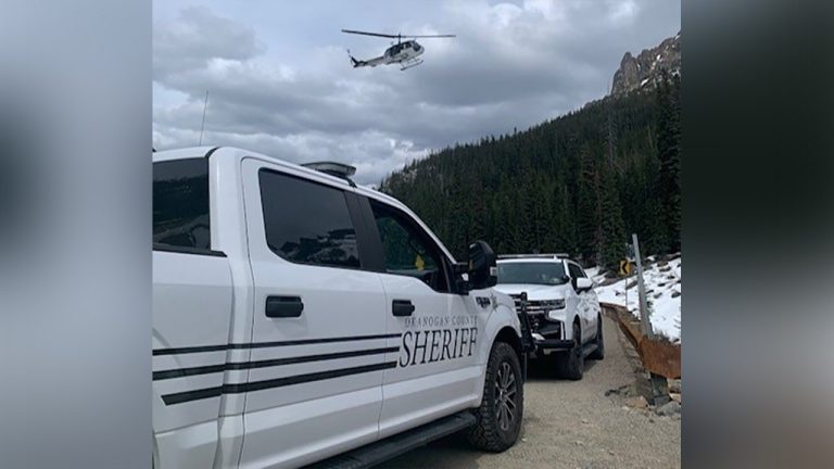 Three Climbers Die in Descent from Mountain
