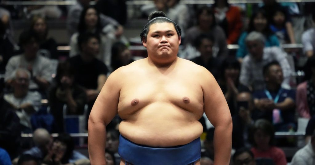 Japanese Sumo Welcomes First Grand Champion in Seven Years as 24-Year-Old Onosato Ascends to Top Rank