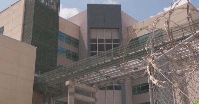 10 Inmates Escape New Orleans Jail, Labeled "Armed and Dangerous"