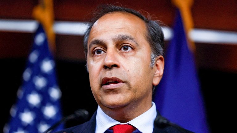 Krishnamoorthi Enters Competitive Illinois Senate Race, Criticizes Trump and Musk