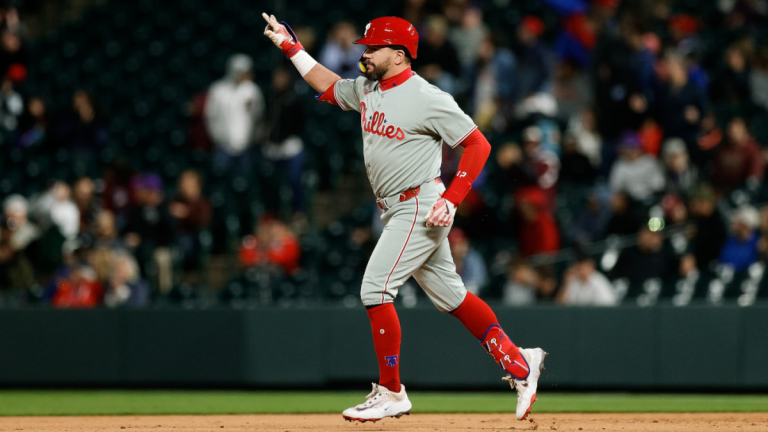 Kyle Schwarber Celebrates 300th Home Run, Lifts Phillies Back to NL East Lead
