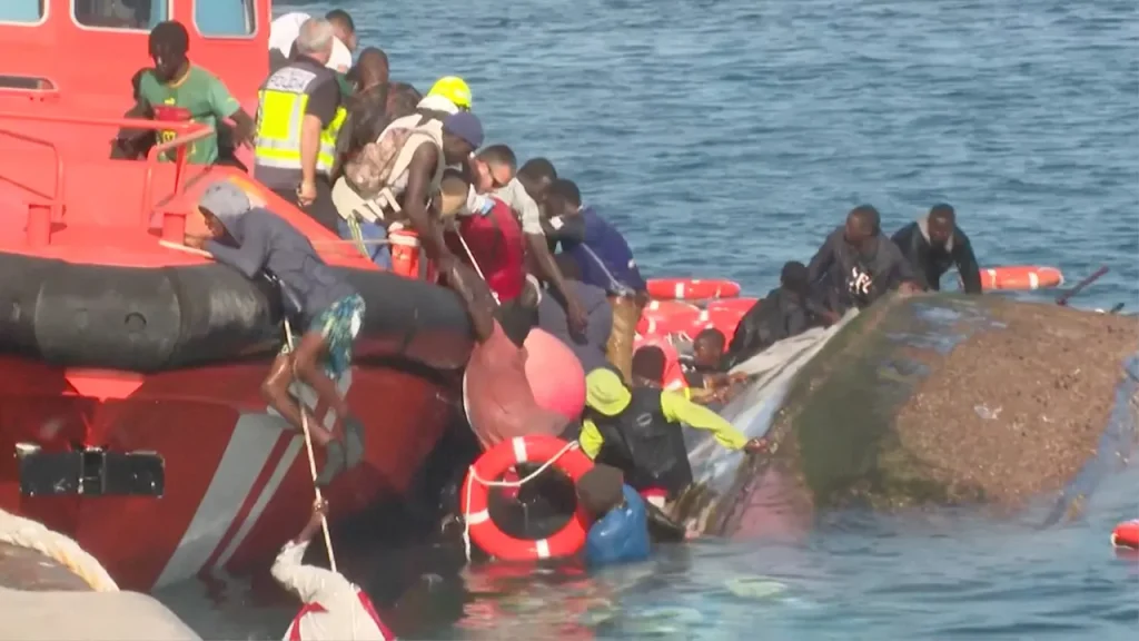 Seven Migrants Die in Boat Capsize Near Canary Islands During Rescue Attempt