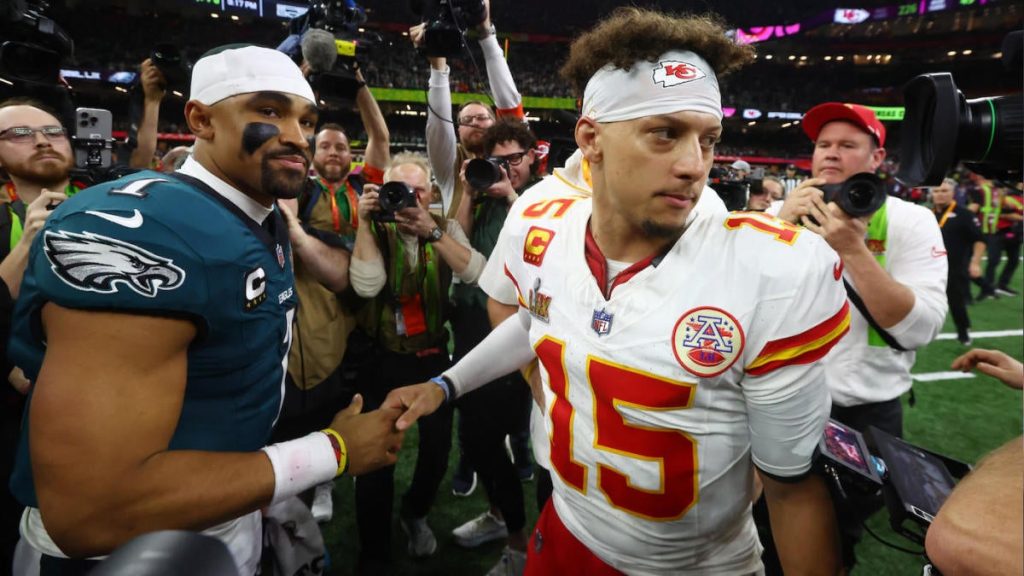 2025 NFL Schedule Unveils Key Matchups, Highlighting Eagles-Chiefs Super Bowl Rematch