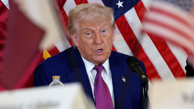 Trump Rebuffs Russia-Ukraine Peace Talks in Istanbul, Minimizes Putin's No-Show