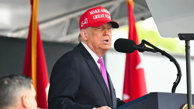 Trump Delivers Commencement Speech to West Point Graduates
