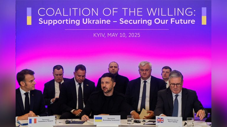 Trump-Endorsed Ukraine Ceasefire Plan Faces Potential New Russian Sanctions