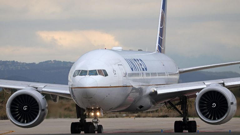 United Planes Collide at San Francisco Airport