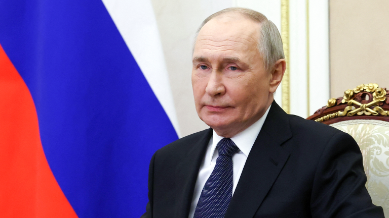 Putin Visits Kursk Region After Ukrainian Forces Withdrawal