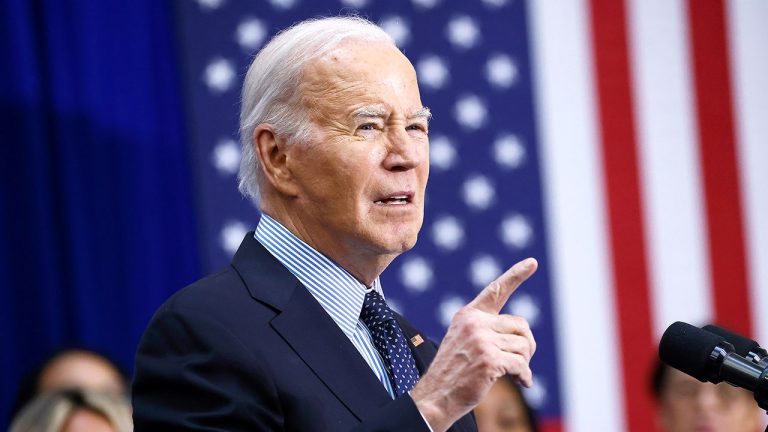 Biden Defends Autopen Use as Republican Investigation Continues