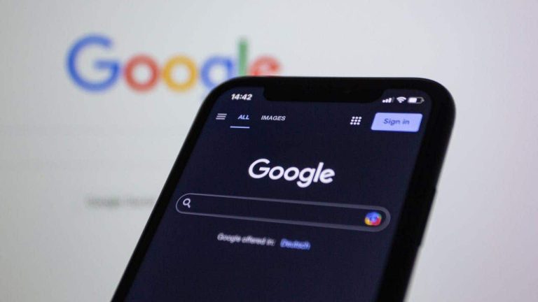 New Tool Simplifies Personal Information Removal on Google and Apple Platforms