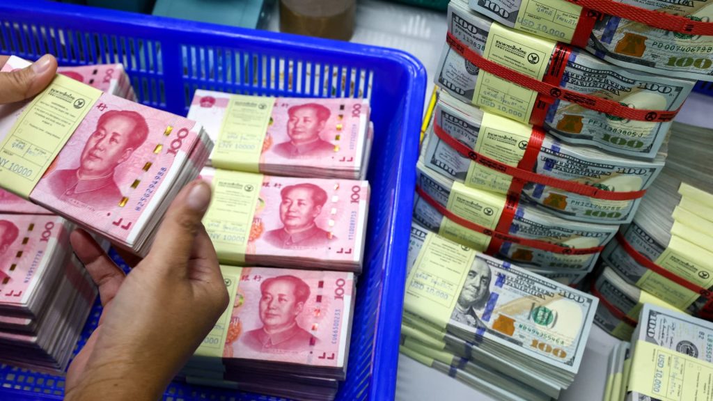 China Intensifies Push for Yuan Amid Declining Confidence in U.S. Dollar