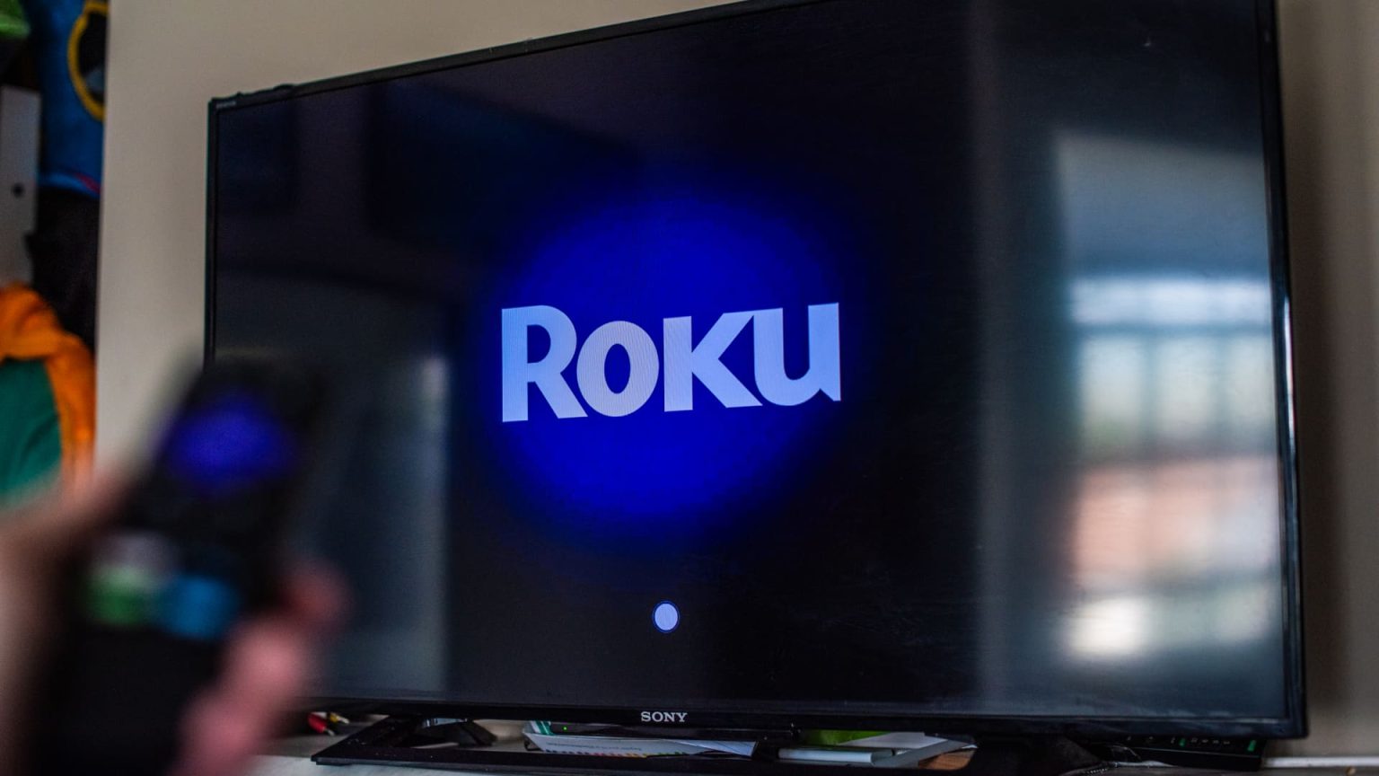 U.S. Steel and Roku Face Industry Challenges and Opportunities