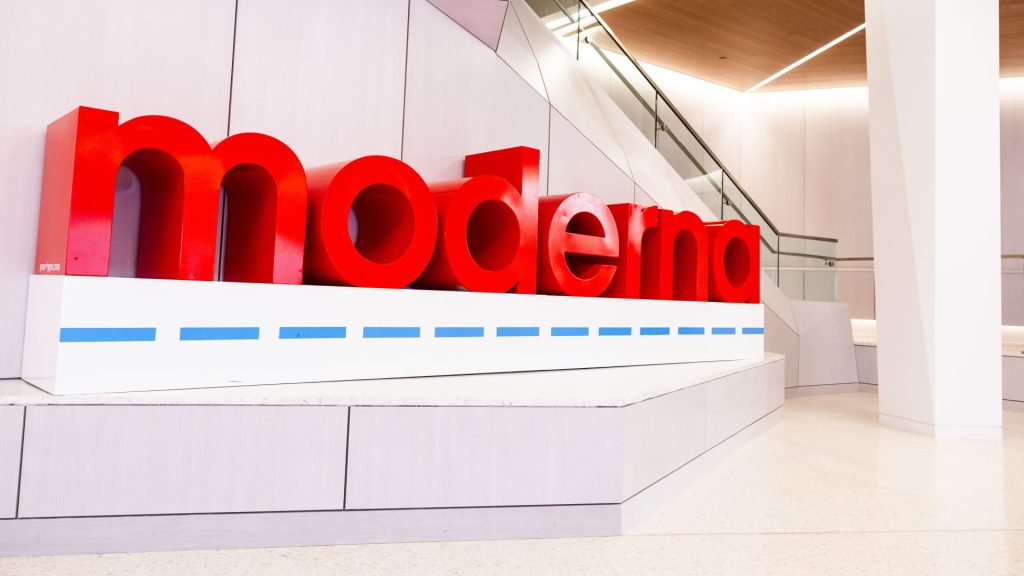 Moderna's Flu Vaccine Trials Show Promise for Combined Shot Development