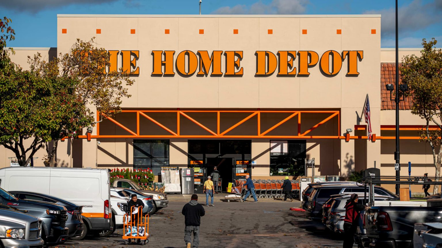 Home Depot’s SRS Distribution Acquires GMS Home Depot's SRS Distribution Acquires GMS