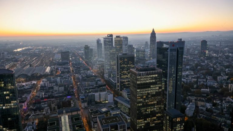 Investors Shift Focus from U.S. to Europe Amid Trump Uncertainty