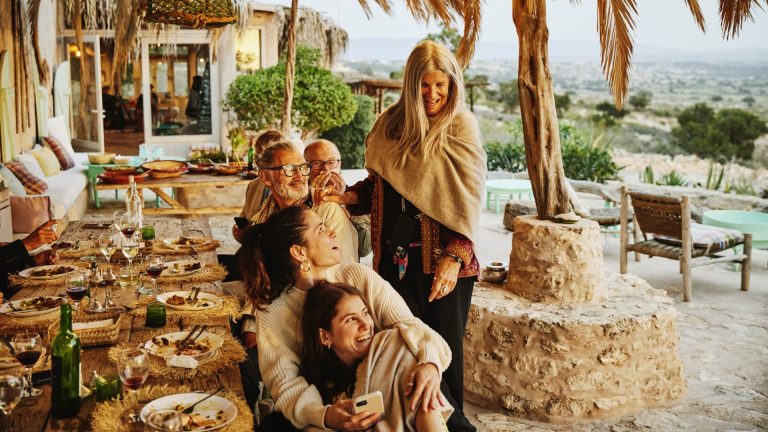 Wealthy Inheritors Move to Dismiss Parents' Wealth Advisors