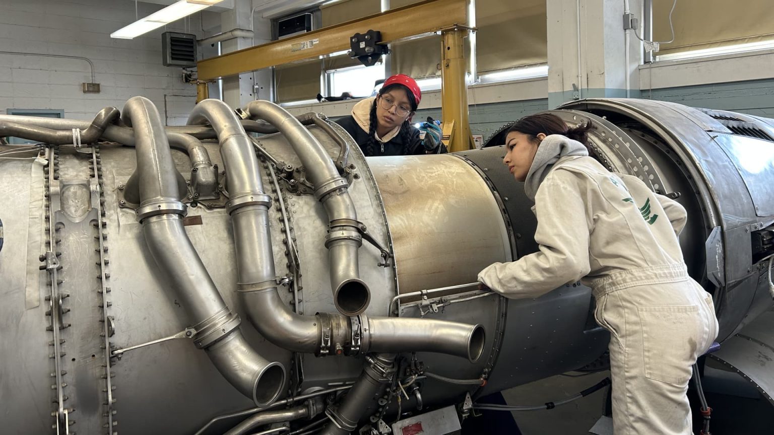 Trump Promotes Manufacturing Jobs Amid Aviation Worker Shortage