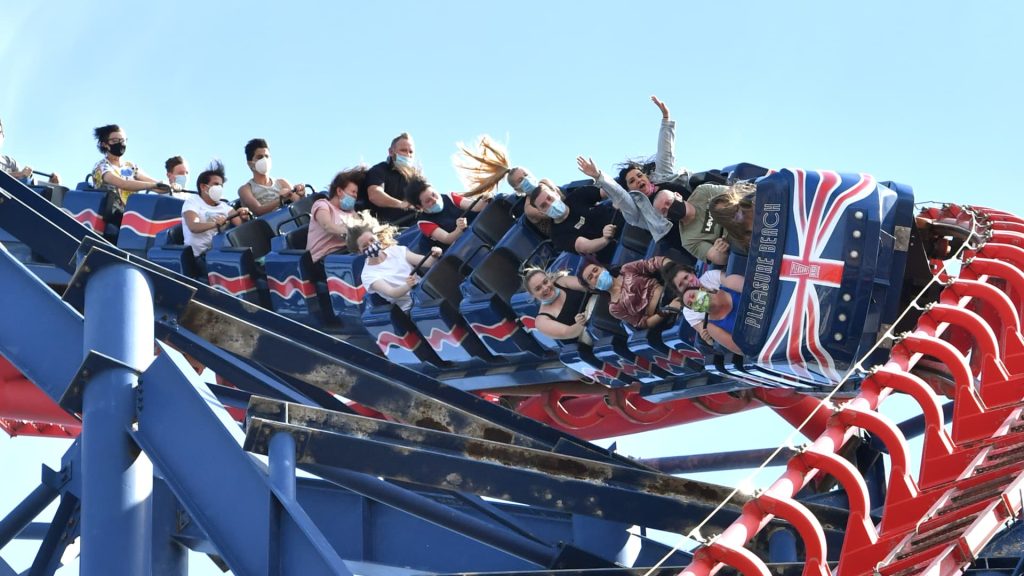 UK Tax Hikes Expected This Autumn, Economists Warn