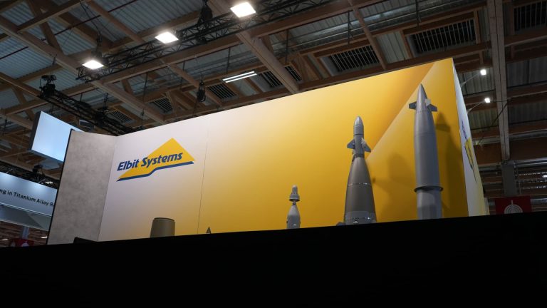 Israeli Defense Firm Absent at Paris Air Show Amid Shutdowns
