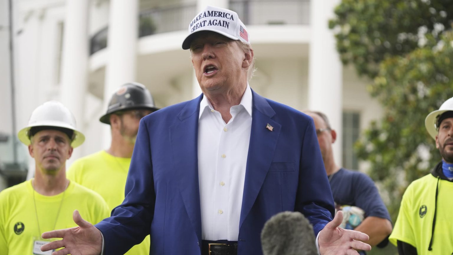 Trump Criticizes Powell, Predicts No Rate Cuts Ahead Trump Criticizes Powell, Predicts No Rate Cuts Ahead