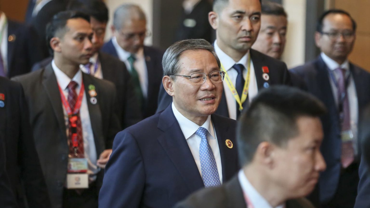 China Calls on Development Bank to Prioritize Belt and Road Initiative China Calls on Development Bank to Prioritize Belt and Road Initiative