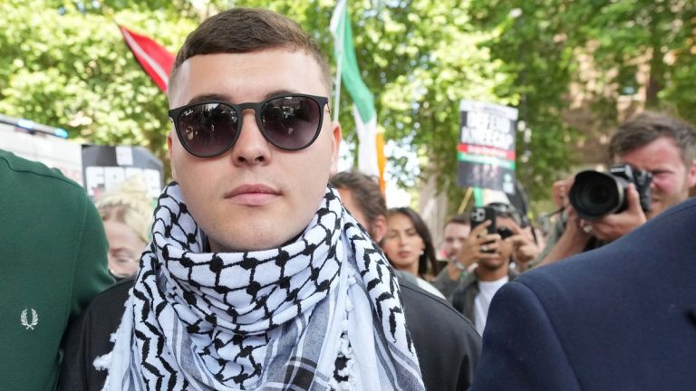 Rapper Liam Óg Ó hAnnaidh Granted Bail on Terror Charge in London