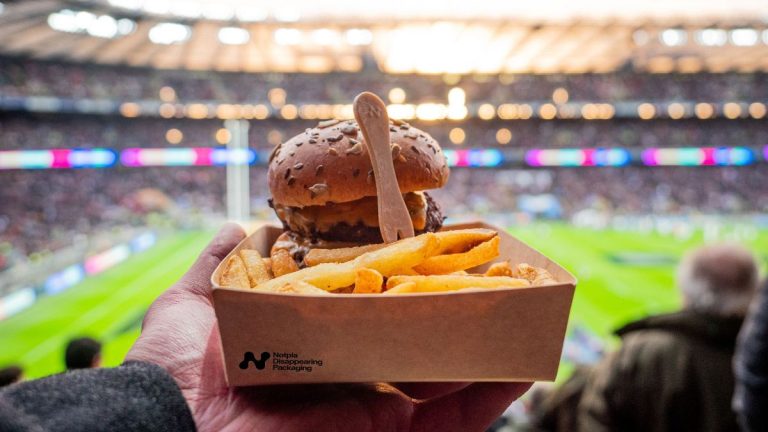 Seaweed Innovations Replace Plastic in Stadiums and Food Packaging
