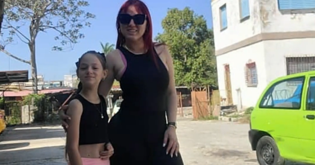 Cuban Girl's Journey to Miami Disrupted by Trump's Travel Ban
