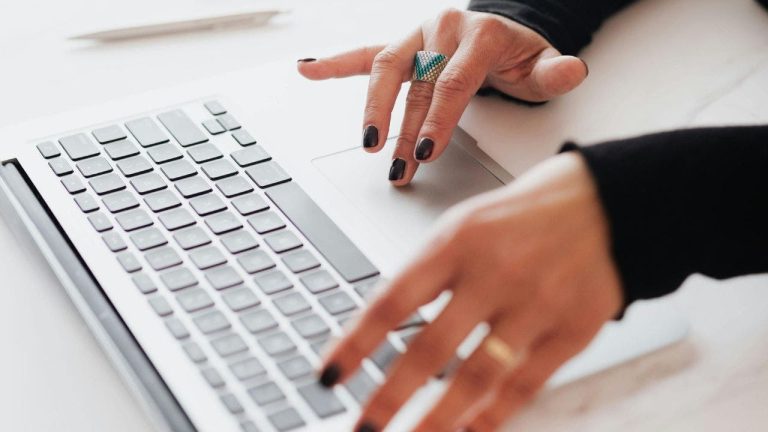 Personal Addresses Exposed on People Finder Websites