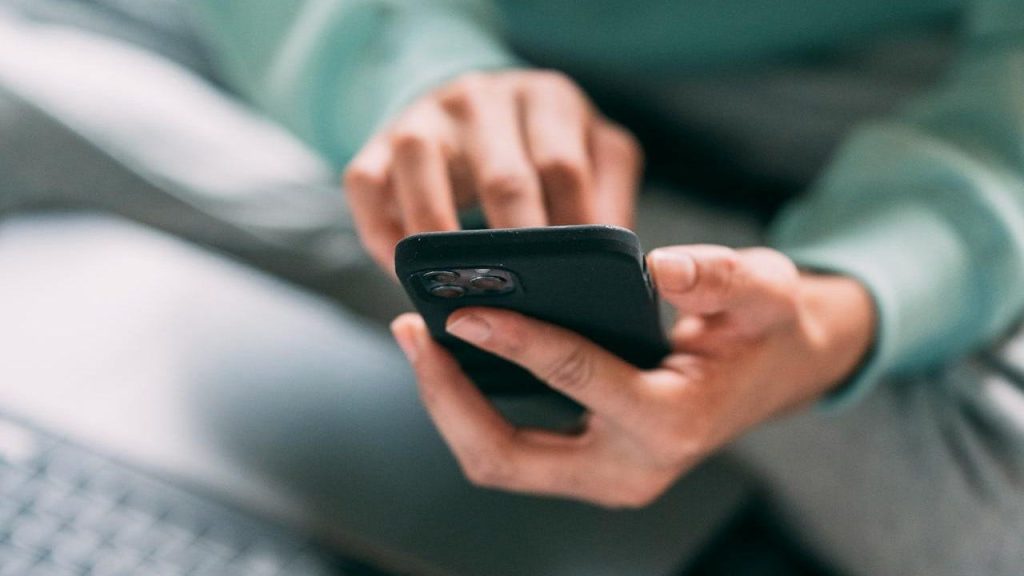 Scam Texts Target Drivers in 14 States with Fake DMV Penalty Threats