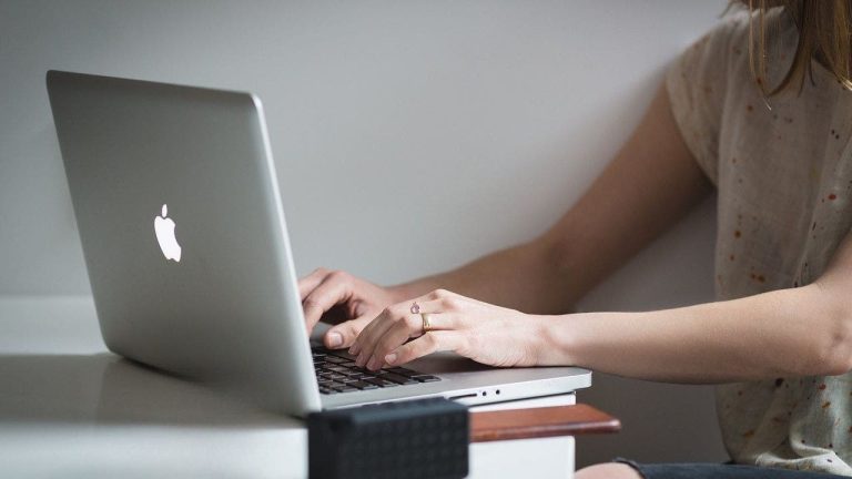10 Signs Your Personal Data May Be Sold by Brokers